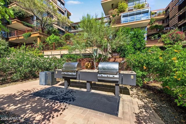 7161 E RANCHO VISTA Drive 2004, Scottsdale, AZ 85251