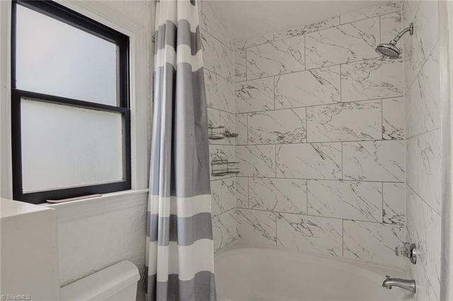 4890 Chimney Springs Drive, Greensboro, NC 27407