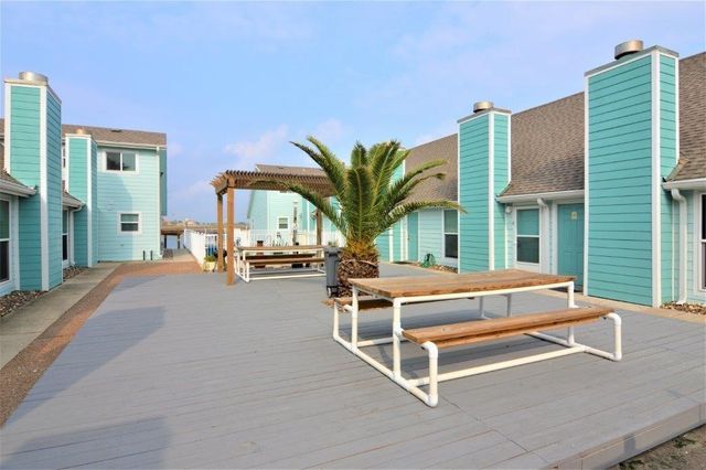15201 Leeward Dr B8, Corpus Christi, TX 78418