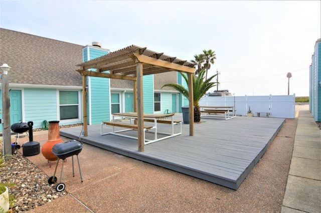 15201 Leeward Dr B8, Corpus Christi, TX 78418