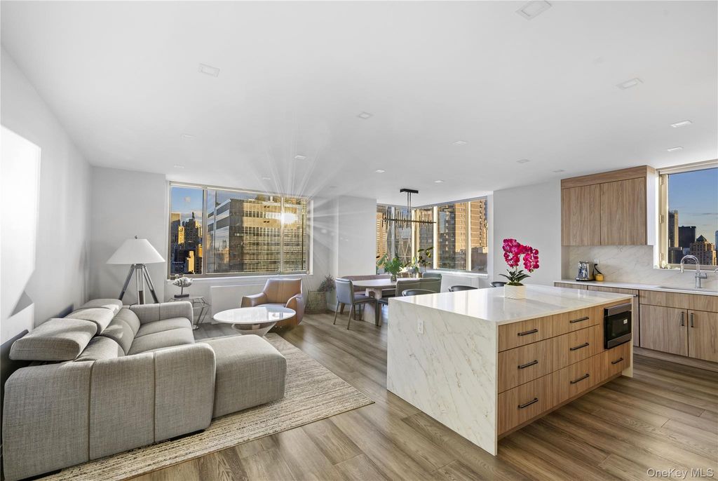 2 Columbus Avenue 29C, New York (manhattan), NY 10023 — exterior
