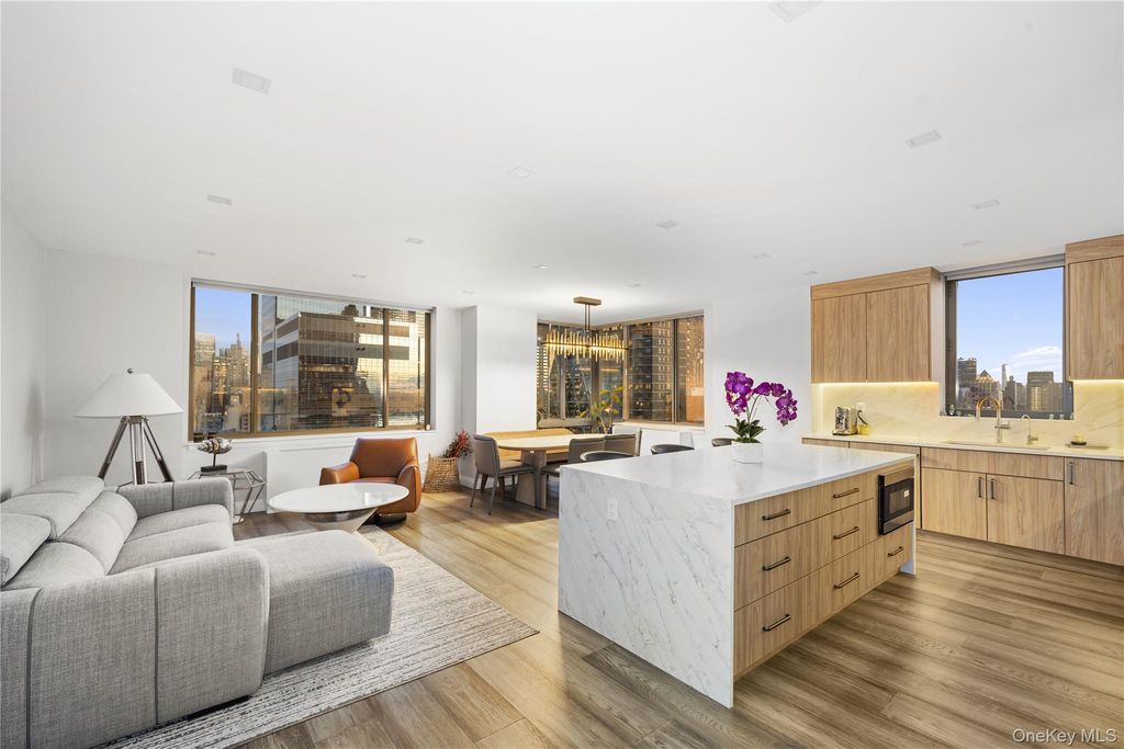 2 Columbus Avenue 29C, New York (manhattan), NY 10023 — photo 2