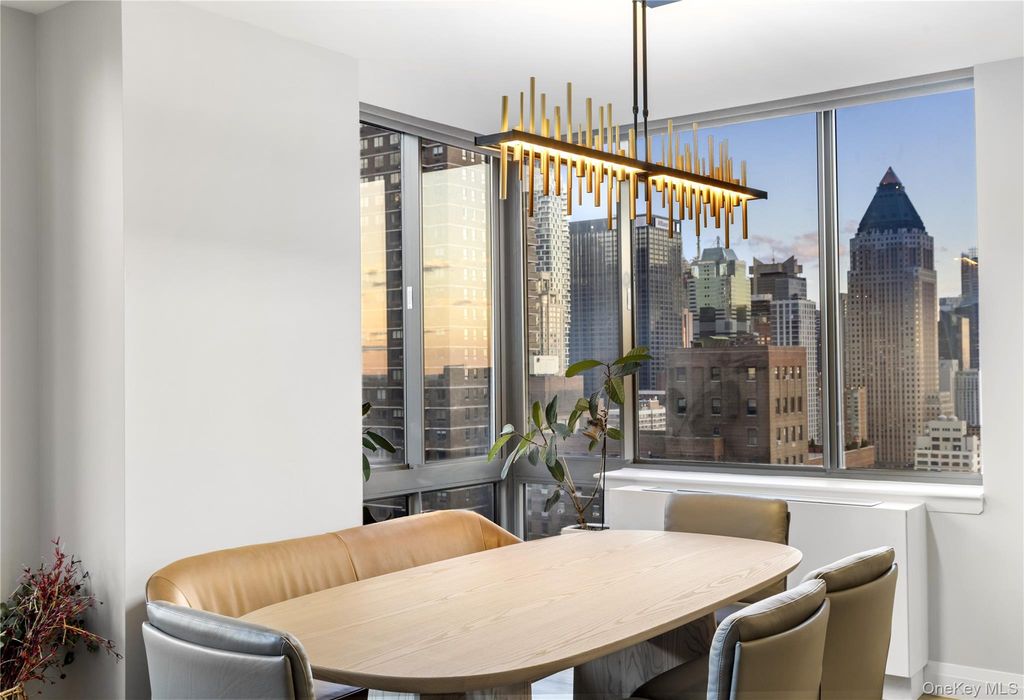 2 Columbus Avenue 29C, New York (manhattan), NY 10023 — photo 5