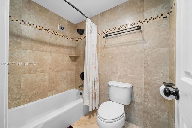 1817 S Ocean Dr PH28, Hallandale Beach, FL 33009