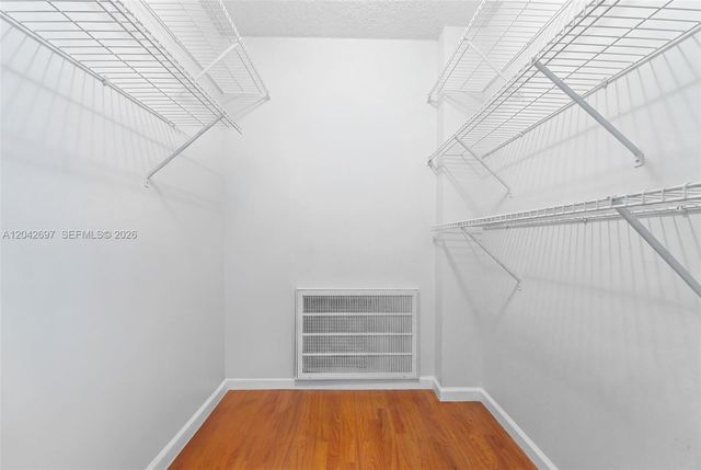 1817 S Ocean Dr PH28, Hallandale Beach, FL 33009