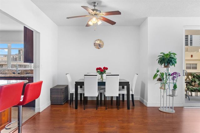 1817 S Ocean Dr PH28, Hallandale Beach, FL 33009