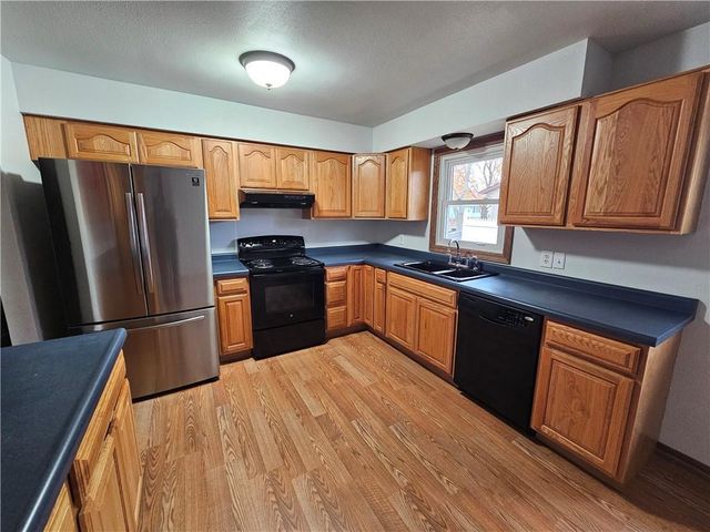 3904 Lark Ave Avenue, Eau Claire, WI 54703