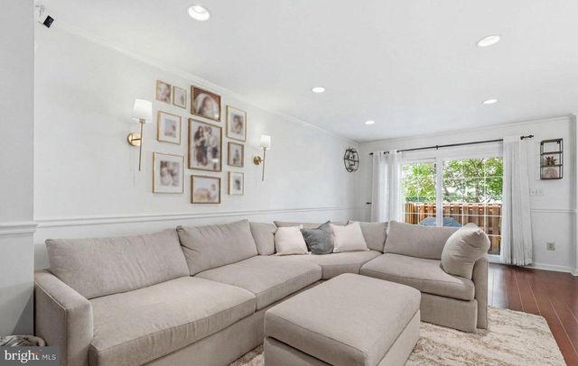 6705 SPRUCE MILL DR, Yardley, PA 19067