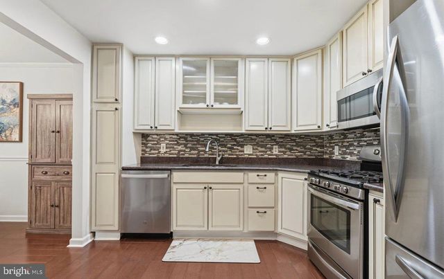 6705 SPRUCE MILL DR, Yardley, PA 19067