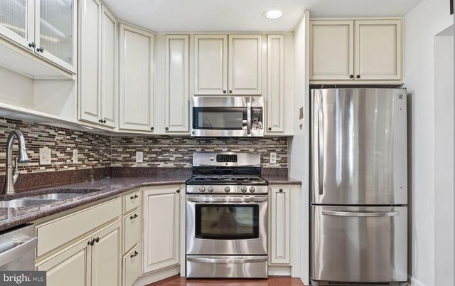 6705 SPRUCE MILL DR, Yardley, PA 19067