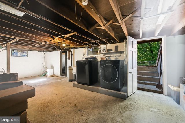 806 WOODLAND AVE, Wilmington, DE 19808