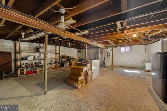 806 WOODLAND AVE, Wilmington, DE 19808