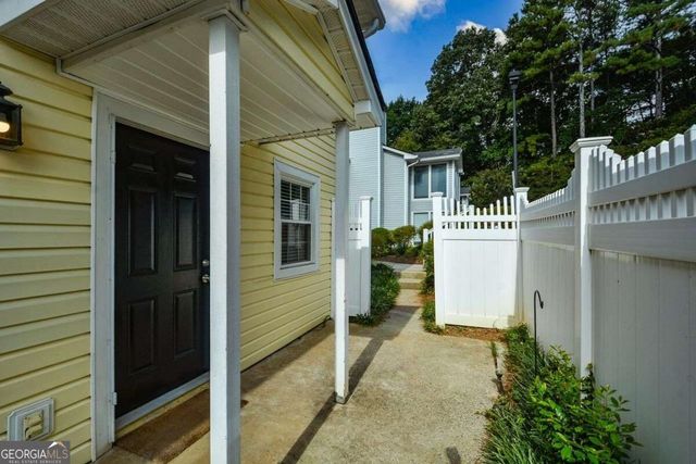 2718 Suwanee Way SE, Marietta, GA 30067