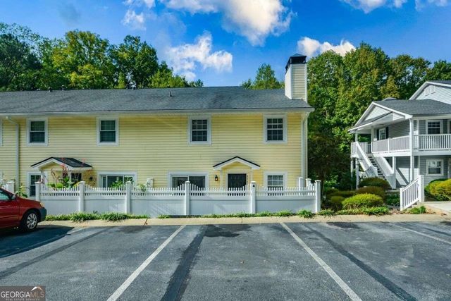 2718 Suwanee Way SE, Marietta, GA 30067
