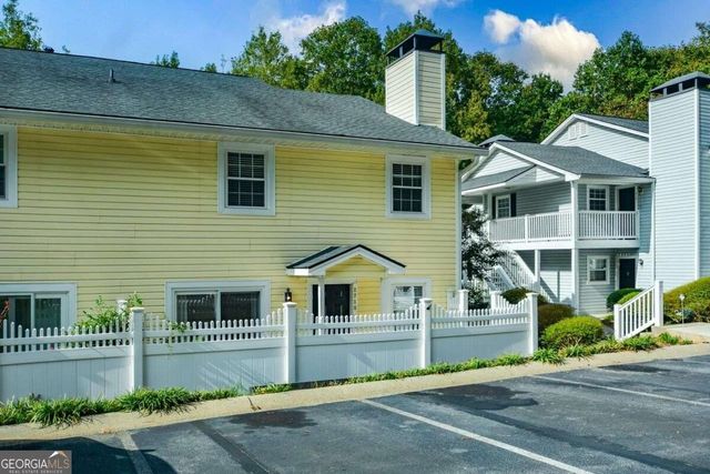 2718 Suwanee Way SE, Marietta, GA 30067