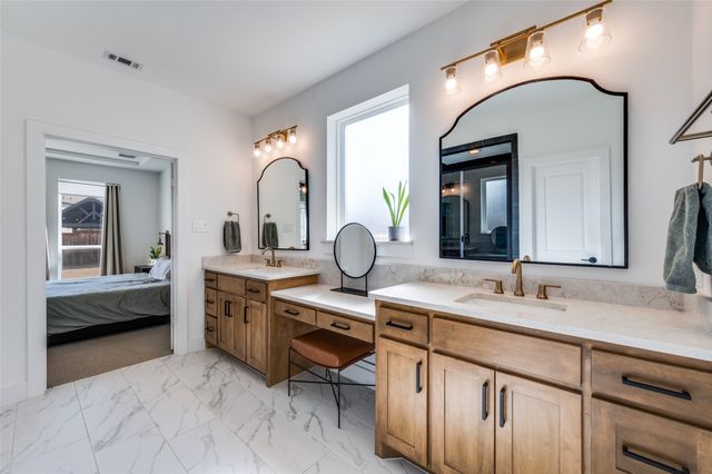 8433 Colburn, The Colony, TX 75056