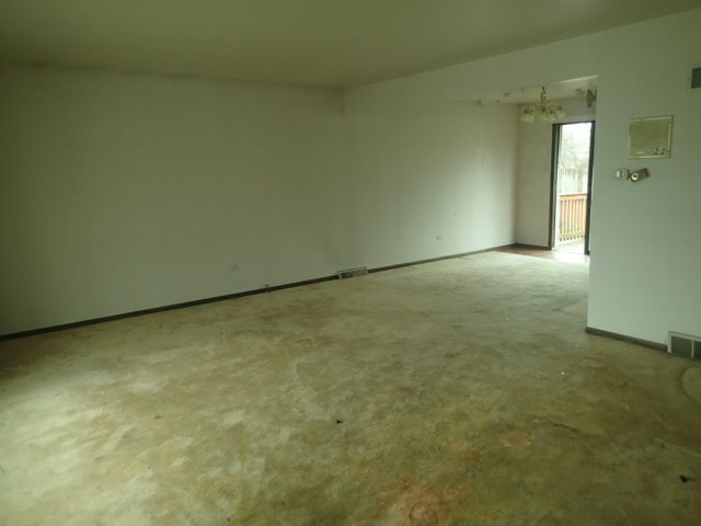 10363 S 84TH Avenue, Palos Hills, IL 60465