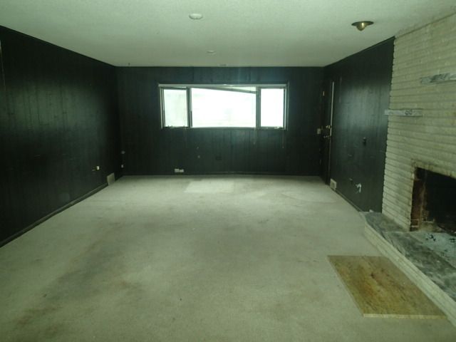 10363 S 84TH Avenue, Palos Hills, IL 60465