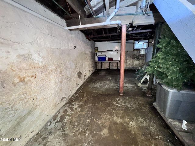 2839 Broadway, Rotterdam, NY 12306