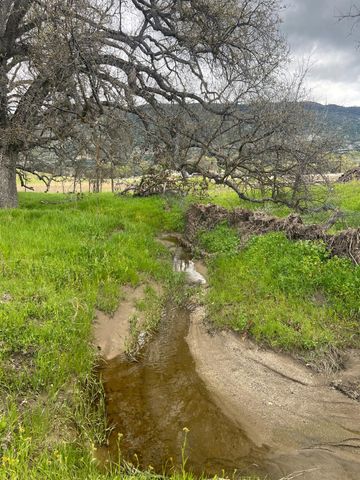 35400 Spanish Oak Road, Auberry, CA 93602