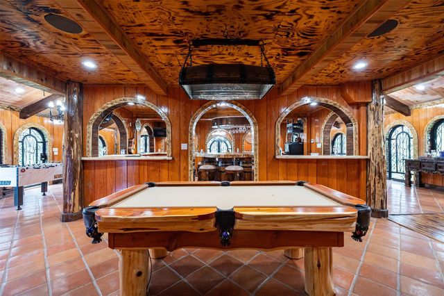 1920 Frelsburg Road, Alleyton, TX 78935