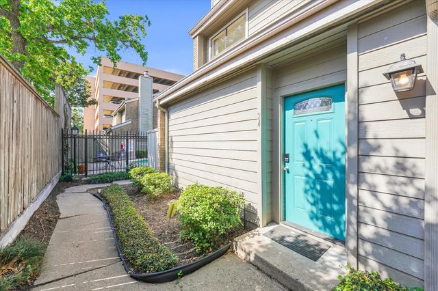 2601 Augusta Drive 24, Houston, TX 77057