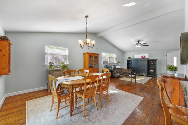 3218 Modella Avenue, Dallas, TX 75229