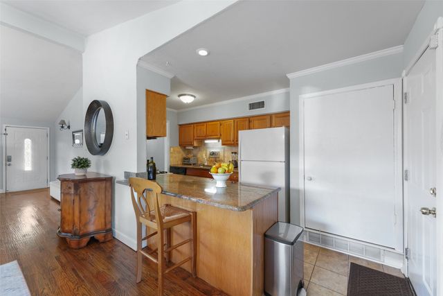 3218 Modella Avenue, Dallas, TX 75229