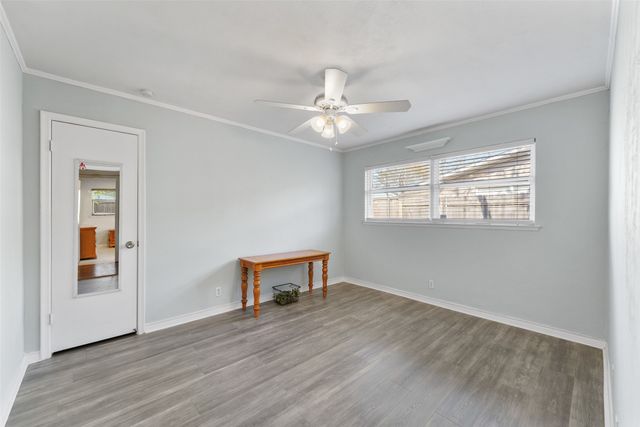 3218 Modella Avenue, Dallas, TX 75229