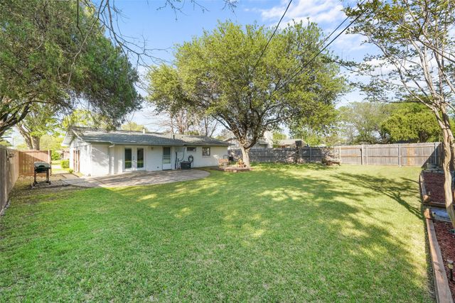 3218 Modella Avenue, Dallas, TX 75229