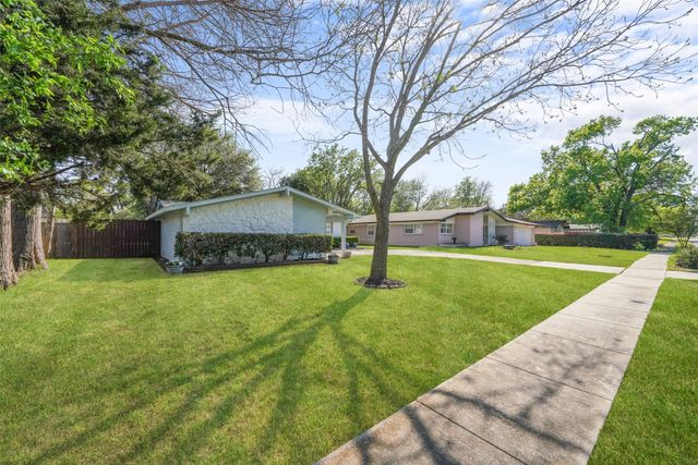 3218 Modella Avenue, Dallas, TX 75229