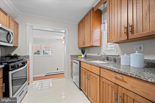 2021 LANSDOWNE WAY, Silver Spring, MD 20910