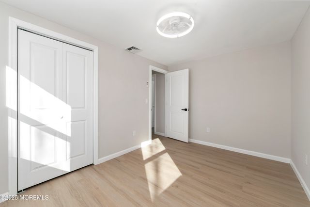 18 Bendix Lane, Willingboro, NJ 08046