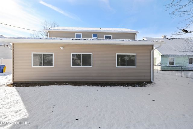 18 Bendix Lane, Willingboro, NJ 08046