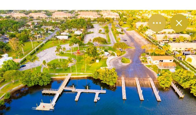 112 SW 24th Ave, Boynton Beach, FL 33435