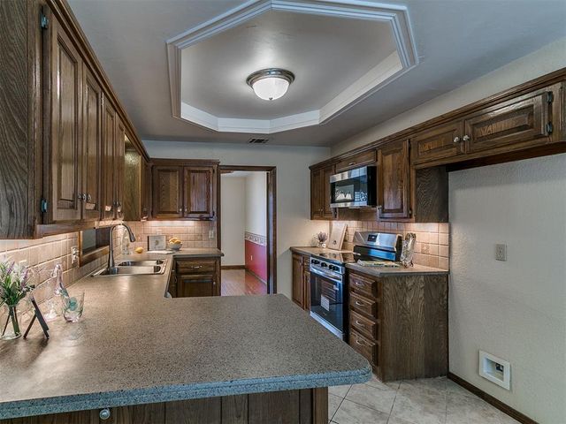 10201 Mantle Court, Oklahoma City, OK 73162