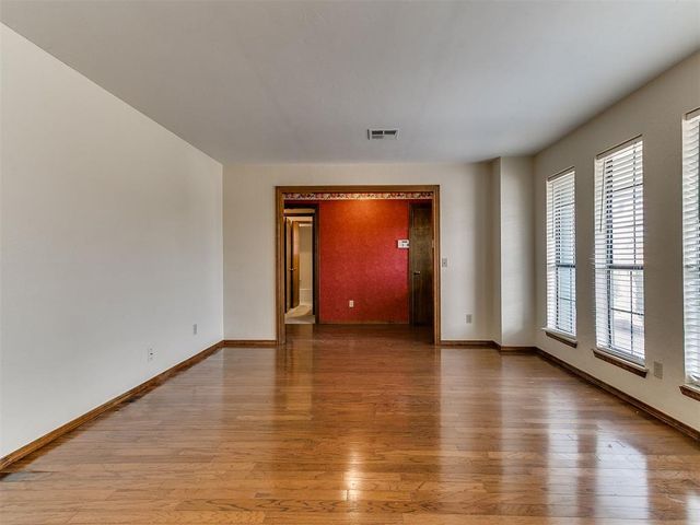 10201 Mantle Court, Oklahoma City, OK 73162