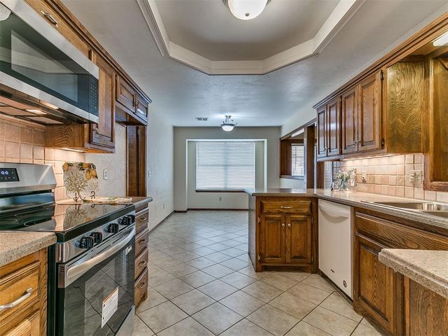 10201 Mantle Court, Oklahoma City, OK 73162
