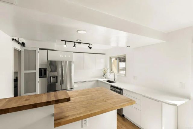 4169 Balboa Way, San Diego, CA 92117