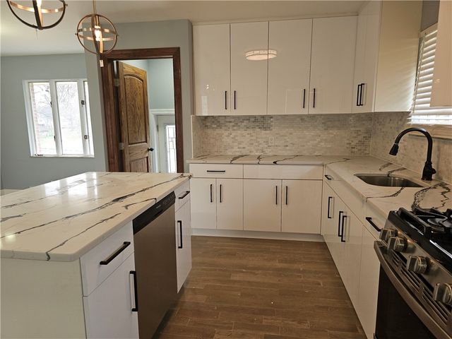 392 Center Grange Road, Center Twp, PA 15061