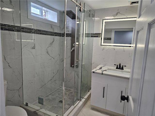 392 Center Grange Road, Center Twp, PA 15061