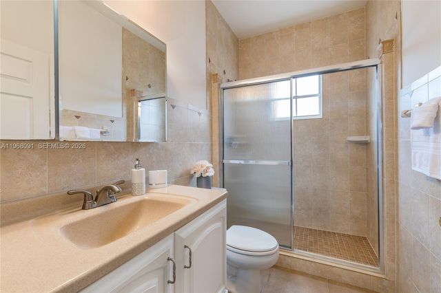 5132 NW 106th Ave, Doral, FL 33178