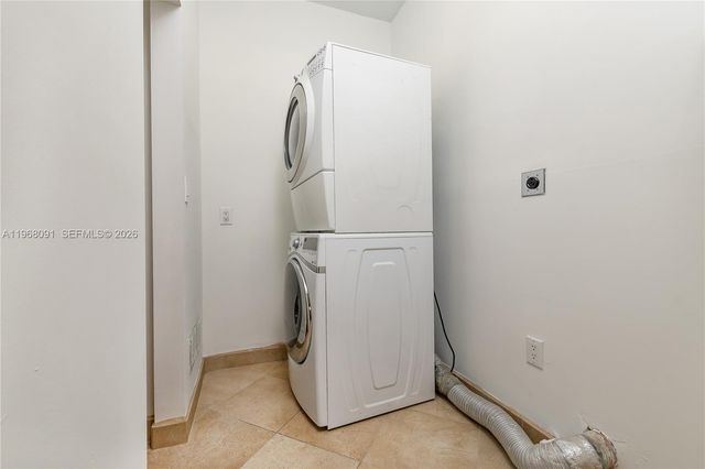 5132 NW 106th Ave, Doral, FL 33178