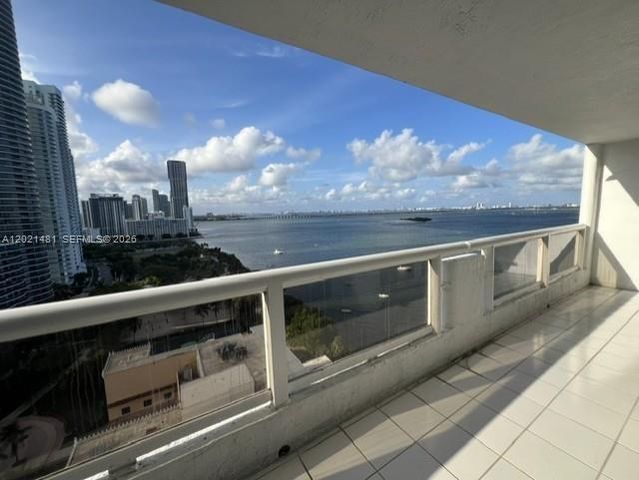 1717 N Bayshore Dr A-2136, Miami, FL 33132