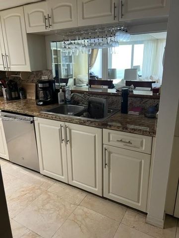 1717 N Bayshore Dr A-2136, Miami, FL 33132