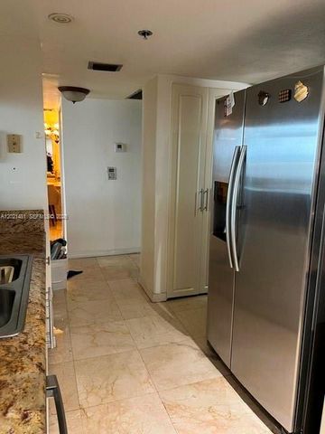 1717 N Bayshore Dr A-2136, Miami, FL 33132