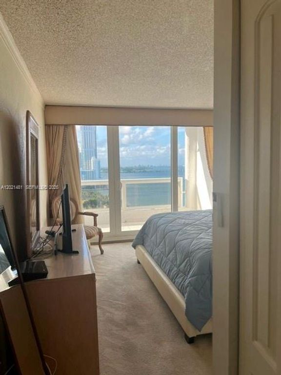 1717 N Bayshore Dr A-2136, Miami, FL 33132