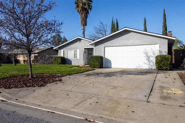 840 Sandra Lane, Porterville, CA 93257