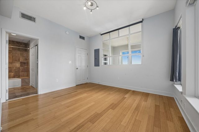 2520 Robinhood Street 807, Houston, TX 77005