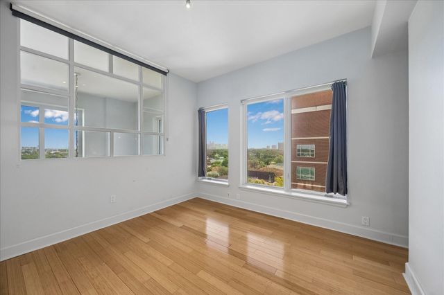 2520 Robinhood Street 807, Houston, TX 77005